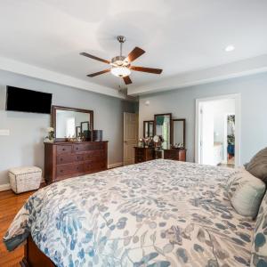 Photo #45 of 1119 Thomas Randolph Place, Lynchburg, VA 1.6 acres