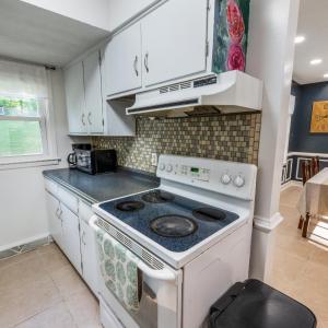 Photo #9 of 7205 Richland Drive, Lynchburg, VA 0.4 acres