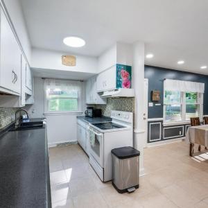 Photo #7 of 7205 Richland Drive, Lynchburg, VA 0.4 acres