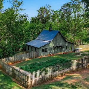 Photo #95 of 1304 Langhorne Road, Lynchburg, VA 3.4 acres