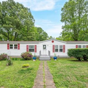 Photo #1 of 142 Micklem Ln, Shipman, VA 5.0 acres