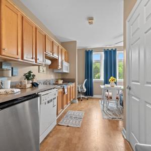 Photo #6 of 1273 Graves Harbor Trail, Huddleston, VA