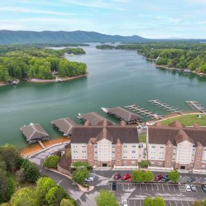 Photo #30 of 1273 Graves Harbor Trail, Huddleston, VA