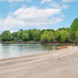 Photo #25 of 1273 Graves Harbor Trail, Huddleston, VA