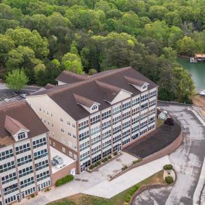 Photo #19 of 1273 Graves Harbor Trail, Huddleston, VA