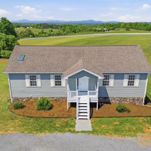 Photo #2 of 1147 Hickory Cove Lane, Moneta, VA 1.4 acres