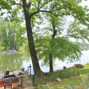 Photo #65 of 1090 Timberlake Drive, Lynchburg, VA 0.6 acres