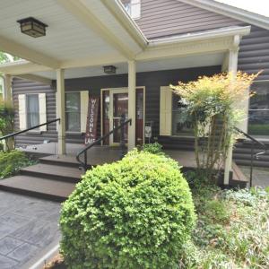 Photo #11 of 1090 Timberlake Drive, Lynchburg, VA 0.6 acres