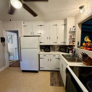 Photo #11 of 7 Lake Shore Lane, Lynchburg, VA 0.6 acres