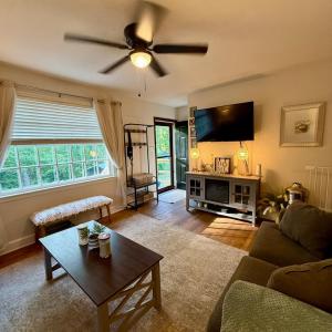 Photo #6 of 7 Lake Shore Lane, Lynchburg, VA 0.6 acres