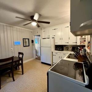 Photo #10 of 7 Lake Shore Lane, Lynchburg, VA 0.6 acres