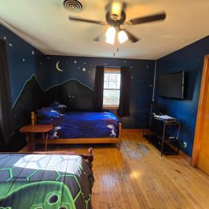 Photo #10 of 1540 Oakwood Street, Bedford, VA 0.6 acres