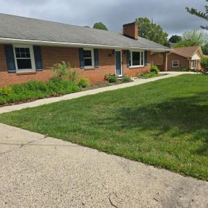 Photo #2 of 1540 Oakwood Street, Bedford, VA 0.6 acres