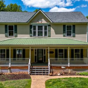 Photo #1 of 1132 James view Drive, Lynchburg, VA 3.1 acres