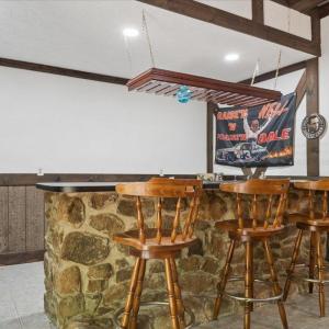 Photo #48 of 211 Oakcroft Dr, Madison Heights, VA 5.3 acres