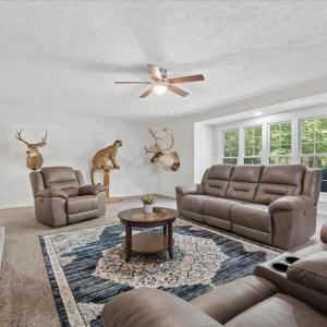 Photo #10 of 211 Oakcroft Dr, Madison Heights, VA 5.3 acres