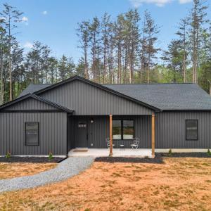 Photo #1 of 1010 Allendale Drive, Moneta, VA 0.6 acres
