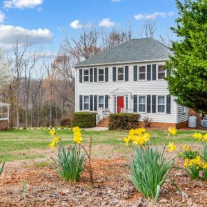 Photo #2 of 103 Winding Cedar Way, Lynchburg, VA 0.8 acres