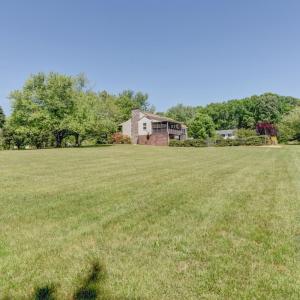 Back and side yard looing from the right side of the property
