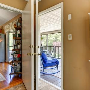 Easy access to the pool from outside. or inside.