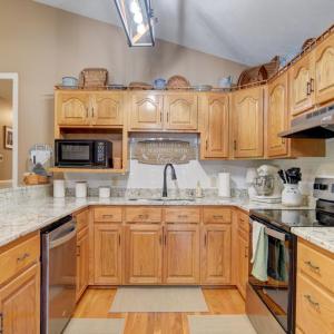 Newly updated Kitchen spaces & appliances