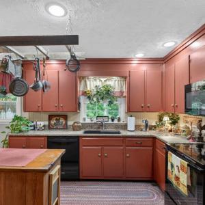 Photo #14 of 132 Windsor Lane, Lynchburg, VA 0.5 acres