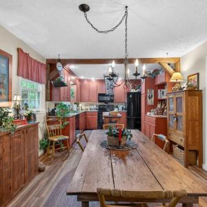 Photo #10 of 132 Windsor Lane, Lynchburg, VA 0.5 acres