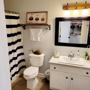 Photo #11 of 1245 Graves Harbor Trail, Huddleston, VA