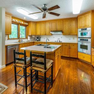 Photo #8 of 3563 Round Hill Road, Lynchburg, VA 0.6 acres