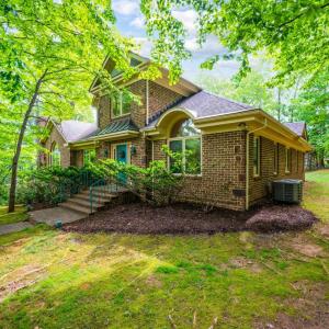 Photo #3 of 3563 Round Hill Road, Lynchburg, VA 0.6 acres