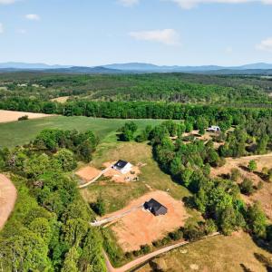 Photo #44 of 9041 Stonewall Road, Appomattox, VA 2.2 acres