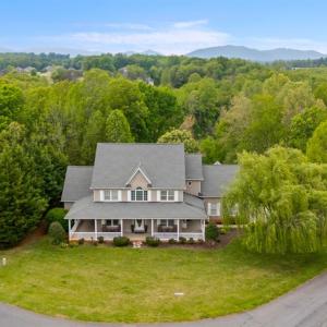 Photo #5 of 1254 Ivy Creek Drive, Forest, VA 1.4 acres