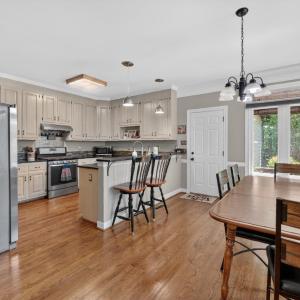 Photo #4 of 209 Smith Drive, Farmville, VA 0.9 acres