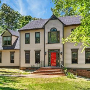 Photo #1 of 209 Smith Drive, Farmville, VA 0.9 acres