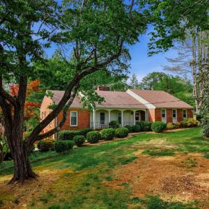 Photo #1 of 1271 Church Street, Appomattox, VA 1.4 acres