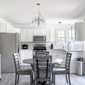 Photo #10 of 354 Russell Springs Drive, Lynchburg, VA 0.4 acres