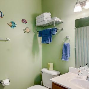Photo #11 of 1273 Graves Harbor Trail, Huddleston, VA