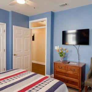 Photo #15 of 1273 Graves Harbor Trail, Huddleston, VA