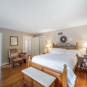 Photo #43 of 964 Rothowood Road, Lynchburg, VA 0.6 acres