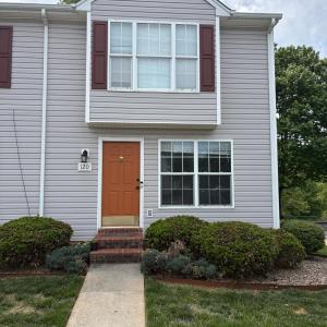 Photo #1 of 120 Mulberry Circle, Lynchburg, VA 0.1 acres