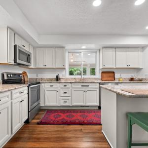 Photo #12 of 3108 Downing Drive, Lynchburg, VA 1.3 acres