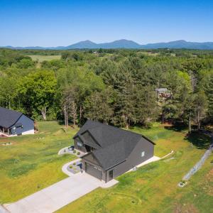 Photo #5 of 1837 Wingfield Drive, Goode, VA 1.0 acres