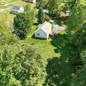 Photo #77 of 433 Stratford Road, Concord, VA 0.9 acres