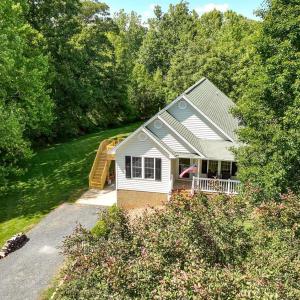 Photo #4 of 433 Stratford Road, Concord, VA 0.9 acres