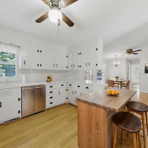 Photo #7 of 2935 Ravenwood Drive, Lynchburg, VA 0.5 acres