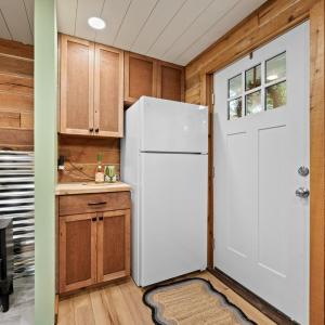 Photo #14 of 3801 Otter Hill Road, Bedford, VA 1.8 acres