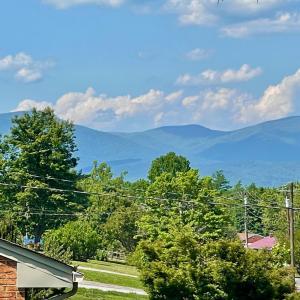 Photo #4 of 1018 Woodhaven Drive, Bedford, VA 0.5 acres