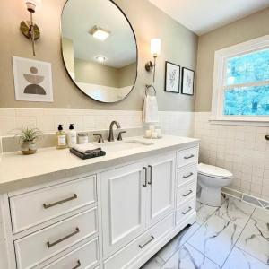 Virtually staged bathroom