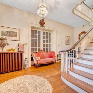 Photo #4 of 2106 Rivermont Avenue, Lynchburg, VA 0.7 acres