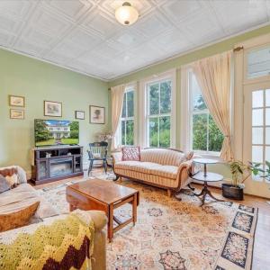 Photo #10 of 2106 Rivermont Avenue, Lynchburg, VA 0.7 acres